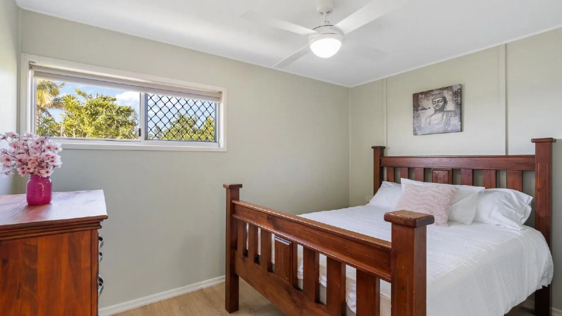Dom wakacyjny 'Tranquil Beachfront Retreat' Beachmere