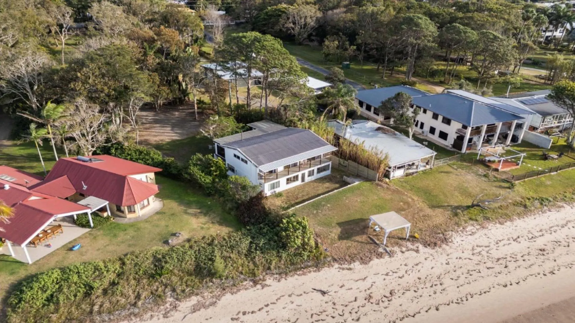'Tranquil Beachfront Retreat' Beachmere 0*,  Australia